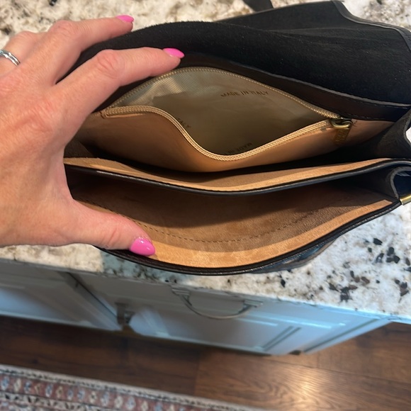 Venetian black leather messenger bag adjustable bought in Venice🇮🇹 - Picture 7 of 8